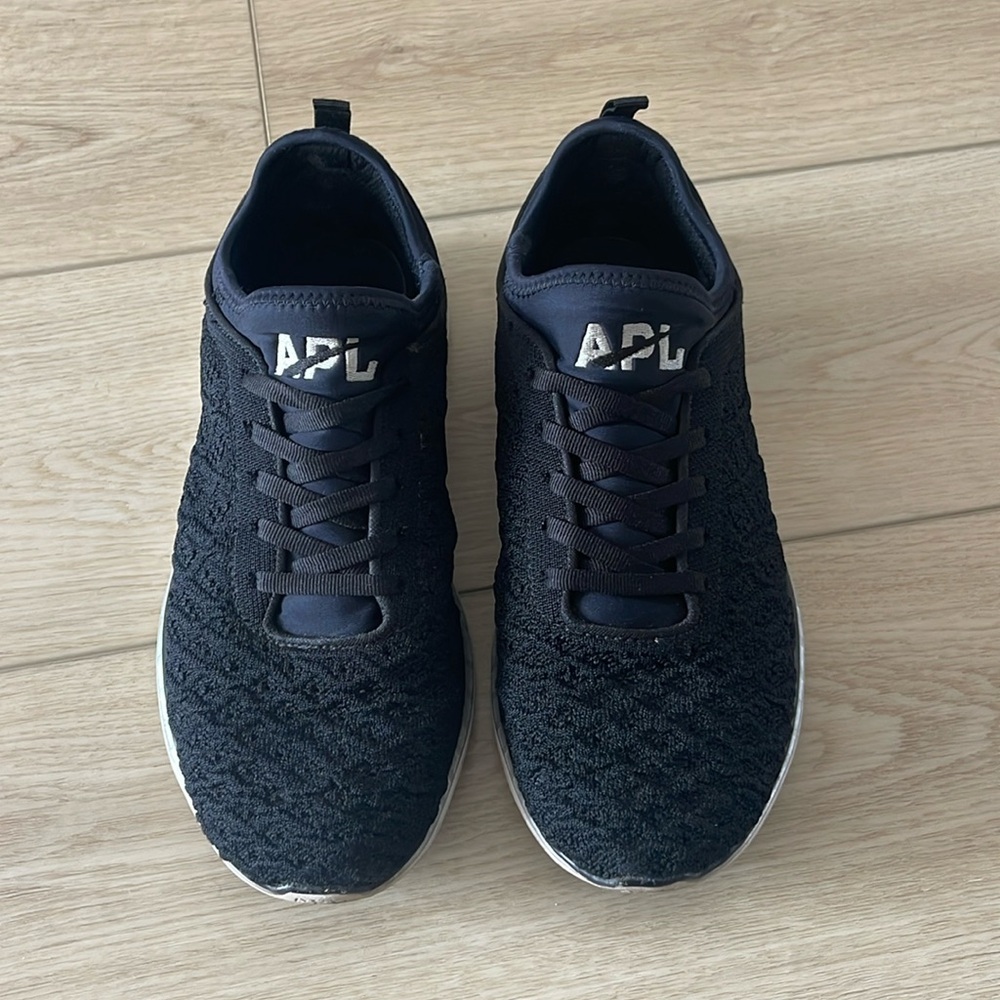 APL Techloom Pro in Black